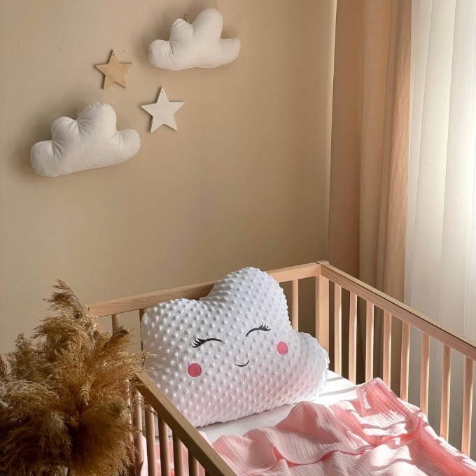 Pernuta patut bebe Norisor alb-roz( 33X50) (1)
